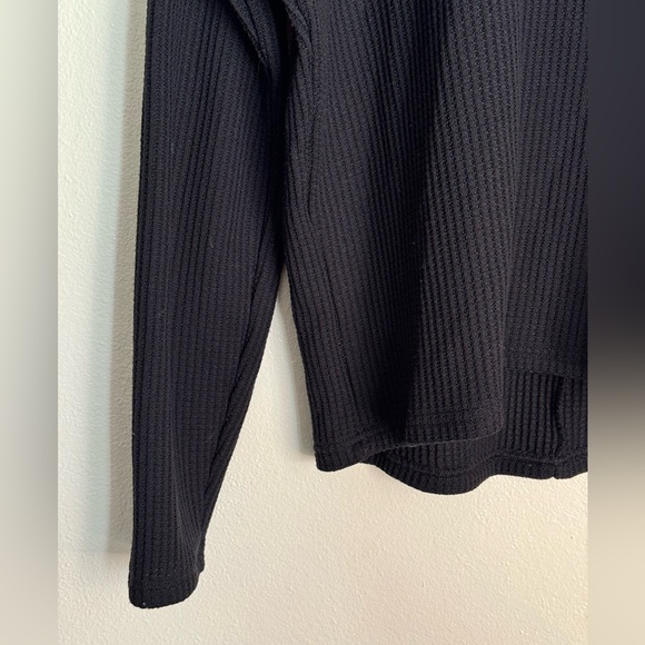 Columbia L Black Waffle Knit Turtleneck Pullover Sweater - Picture 4 of 10